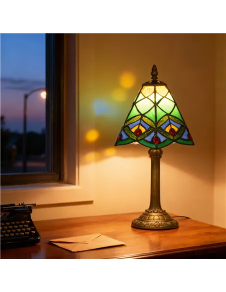 HOMCOM Tiffany-Style Table Lamp with Geometric Patterns, Handcrafted Antique Stained Glass Bedside Lamp for Living Room and Bedr