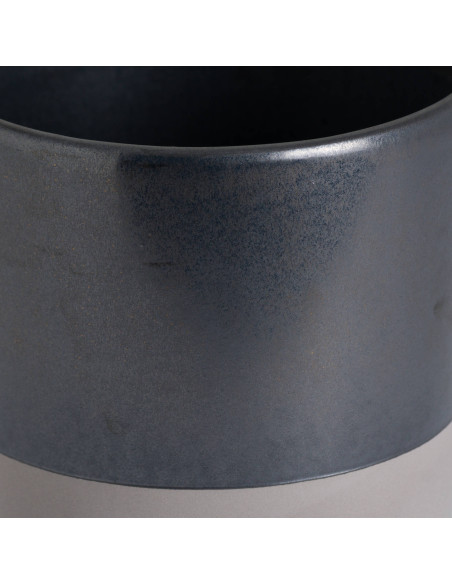 Buy Hill Interiors 19942 Large Metallic Grey Ceramic Planter online in UK with fast delivery from FastDaddy UK, your furniture