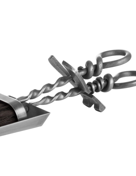 Buy Hill Interiors 20353 Silver Hearth Tidy Set With Hand Turned Loop Handle online in UK with fast delivery from FastDaddy UK,