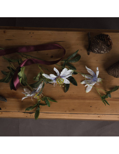 Buy Hill Interiors 18936 Passion Flower Spray online in UK with fast delivery from FastDaddy UK, your furniture expert.