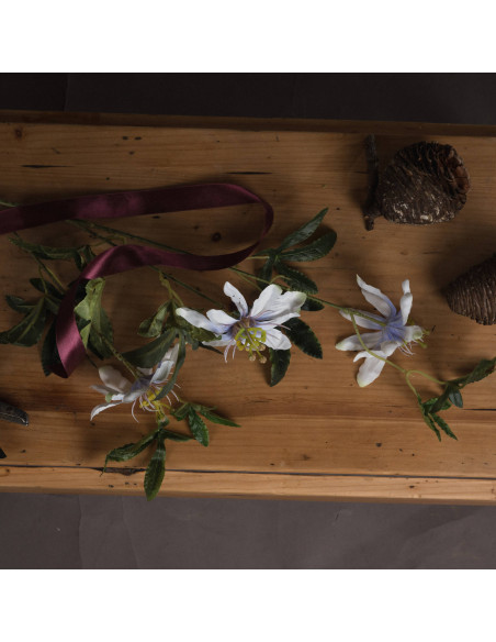 Buy Hill Interiors 18936 Passion Flower Spray online in UK with fast delivery from FastDaddy UK, your furniture expert.