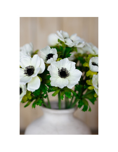 Full dimensions and specifications of Hill Interiors White Anemone Spray 23842: Height 56.00cm, Width 0.00cm, perfect for your