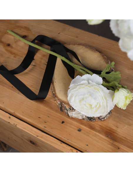 Buy Hill Interiors 18941 White Ranunculus Spray online in UK with fast delivery from FastDaddy UK, your furniture expert.