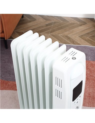 HOMCOM 1500W Digital Oil Filled Radiator, 7 Fin, Portable Electric Heater with LED Display, Built-in Timer, 3 Heat Settings, Saf