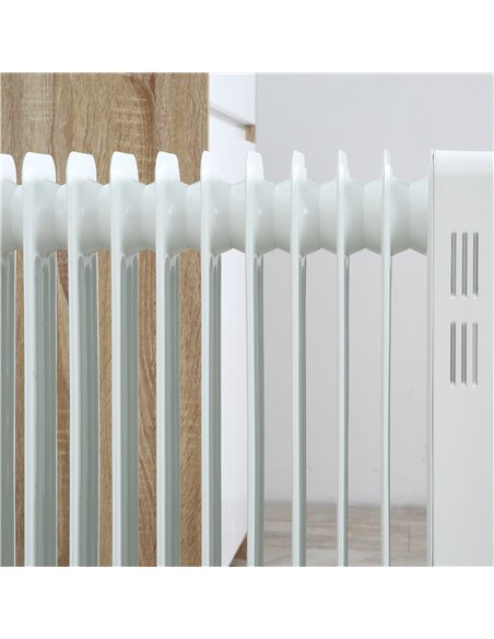 HOMCOM 2500W Oil Filled Radiator, 11 Fin, Portable Electric Heater with 3 Heat Settings, Safety Cut-Off and Wheels, White