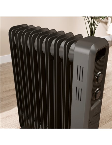 HOMCOM 2000W Oil Filled Radiator, 9 Fin, Portable Electric Heater with 3 Heat Settings, Safety Cut-Off and Wheels, Grey