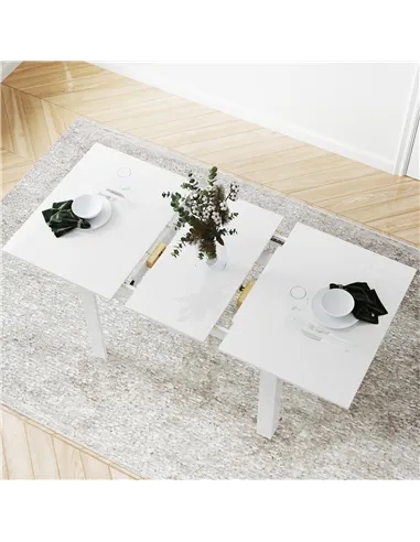 HOMCOM Extending Six-Person High Gloss Dining Table - White