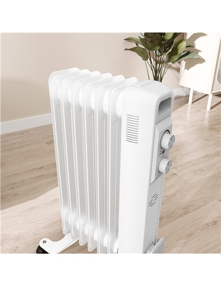 HOMCOM 1.5kW Seven Fin Oil-Filled Radiator - White