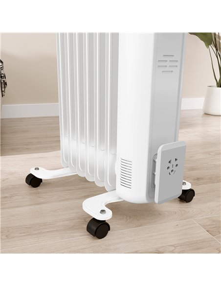 HOMCOM 1.5kW Seven Fin Oil-Filled Radiator - White