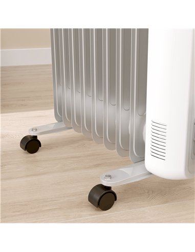 HOMCOM 2kW Nine Fin Oil-Filled Radiator - White