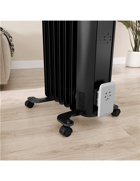 HOMCOM 1.5kW Seven Fin Oil-Filled Radiator - Black