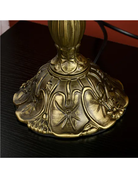 HOMCOM Stained Glass Table Lamp, Handmade Antique Bedside Lamp for Bedroom, Living room, Home, Nightstand, Decorative Night Ligh