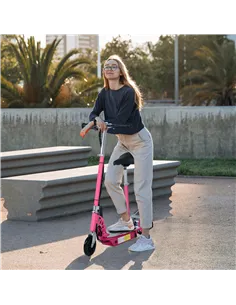 HOMCOM Electric Scooter for Kids, Foldable Powered Scooters for Age 7-12 with 120W Motor, Up to 10 KM/H & 8 KM, Adjustable Ride  2