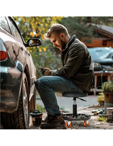 HOMCOM Workshop Stool, Pneumatic Adjustable Mechanic Stool, with Tool Tray, Wheels - Black
