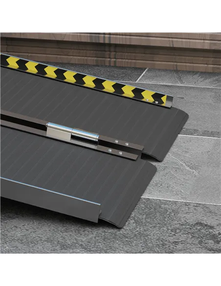 HOMCOM Wheelchair Ramp, 122L x 73Wcm, 272KG Capacity, Folding Aluminium Threshold Ramp with Non-Skid Surface, Transition Plates 