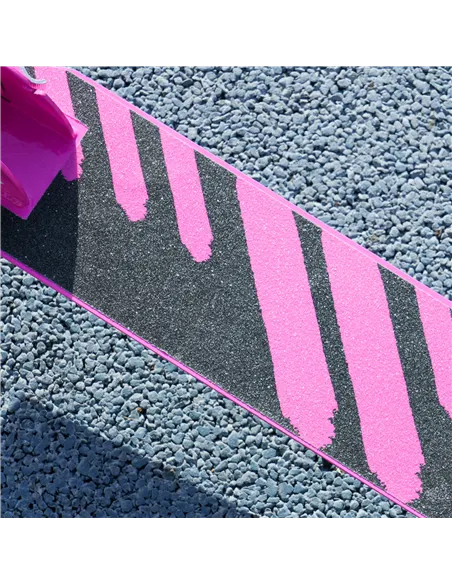 AIYAPLAY Scooter for Kids Aged 3-8 Years, with Adjustable Handle, Two Light Up Wheels, Handbrake, Rear Brake, Pink