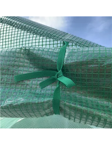 Outsunny Walk-in Polytunnel Garden Greenhouse, Outdoor Mesh Door Greenhouse with PE Cover and 6 Windows, 4.5 x 3 x 2m, Green