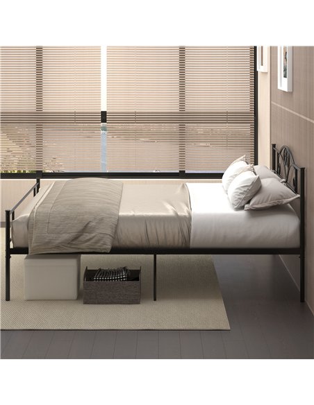 HOMCOM King Size Bed Frame, 5ft4 Metal Bed Base with Headboard and Footboard, 31cm Underneath Storage Space for Bedroom