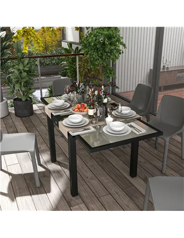 Outsunny Extending Garden Table, Outdoor Dining Table with Aluminium Frame and Tempered Glass Tabletop, 80/160 x 80 x 75 cm, Bla