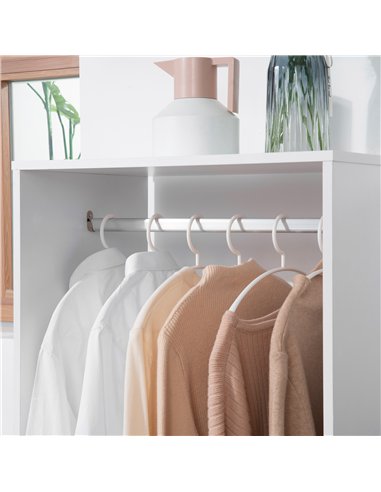 HOMCOM Open Wardrobe on Wheels, Bedroom Wardrobe with Clothes Hanging Rail, 2 Storage Shelves, Mobile Garment Rack for Cloakroom