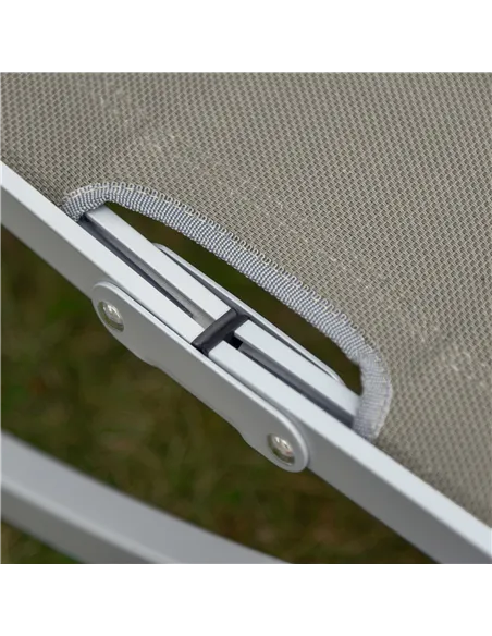 Outsunny Set of 2 S-shaped Foldable Lounge Chair Sun Lounger Reclining Outdoor Chair for Patio Beach Garden, Light Grey