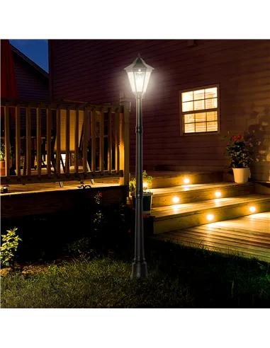 Outsunny 1.9M Garden Lamp Post Light, IP44 Outdoor LED Solar Powered Lantern Lamp with Decorative Bulb, Aluminium Frame for Pati