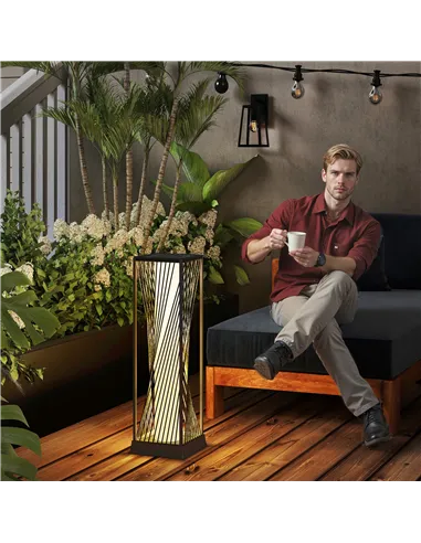 Outsunny Garden Rattan Lamp, 77 cm Tall Solar Rattan Floor Lamp, Solar Garden Light with Auto On/Off LED Lights, IP44 Waterproof