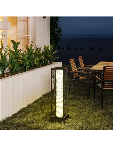 Outsunny Garden Rattan Lamp, 77 cm Tall Solar Rattan Floor Lamp, Solar Garden Light with Auto On/Off LED Lights, IP44 Waterproof