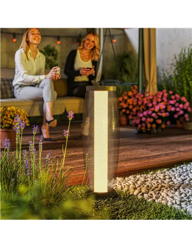 Outsunny Garden Solar Lamp, 71.5 cm Tall Metal Floor Lamp, Auto On/Off LED Solar Garden Light with Metal Wire Shade, IP44 for Ou