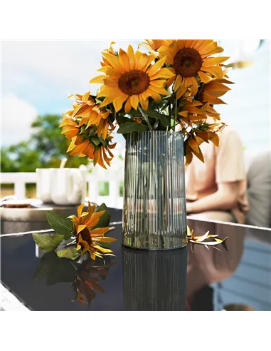 Outsunny 5 Seater Rattan Garden Furniture Set, 2 Armchairs, 3-Seater Wicker Sofa, 2 Footstools and Glass Table, 6 Piece Patio Ra