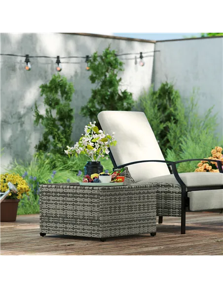 Outsunny 62 x 62cm Glass-Top Rattan Side Table - Light Grey