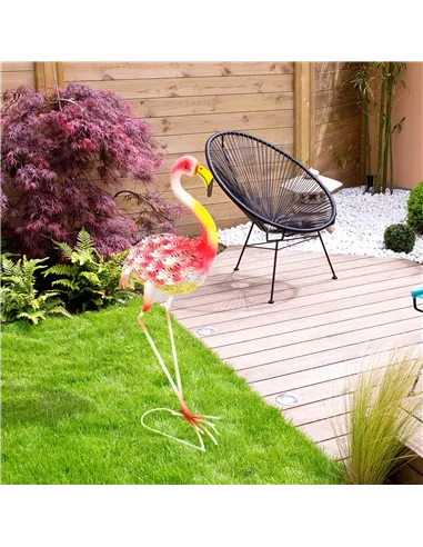 Outsunny Flamingo Garden Statue Ornament, Metal Bird Art Outdoor Statue, Standing Garden Sculpture Gift with Ground Stakes for P