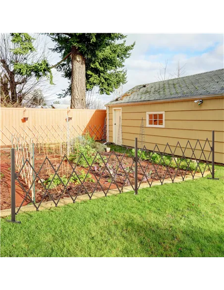 Outsunny Expanding Trellis Fence Freestanding Movable Fence Foldable Garden Screen Panel Aluminium, 405cm x 103.5cm, Dark Brown
