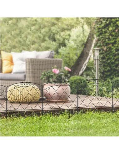 Outsunny 3m Decorative Metal Garden Fence - Diamond and Swirl Pattern