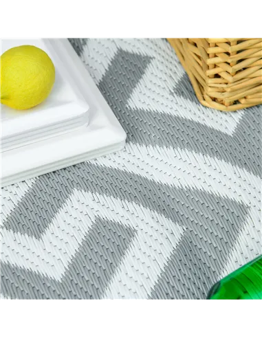 Outsunny Outdoor Rug Reversible Mat Plastic Straw Rug Portable RV Camping Mat for Garden Picnic Indoor, 152x243cm, Light Grey