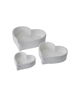 Hill Interiors Set Of Three Large Matt White Ceramic Dishes 22251 2